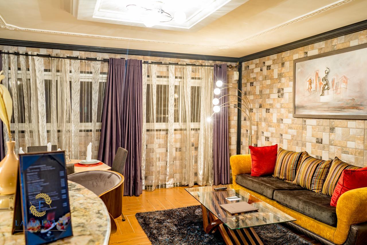 Hotel Residence La Falaise Douala Bagian luar foto